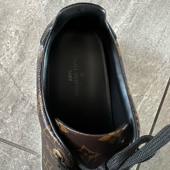 Authentic Louis vitton shoes - Picture 5 of 5